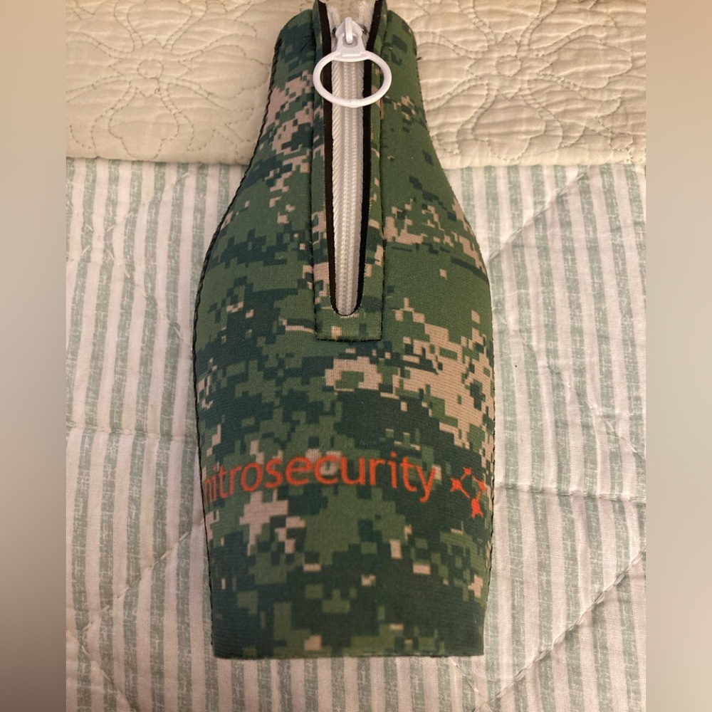 Camouflage Neoprene Bottle Cooler "koozie" zippered design with "itrosecurity"